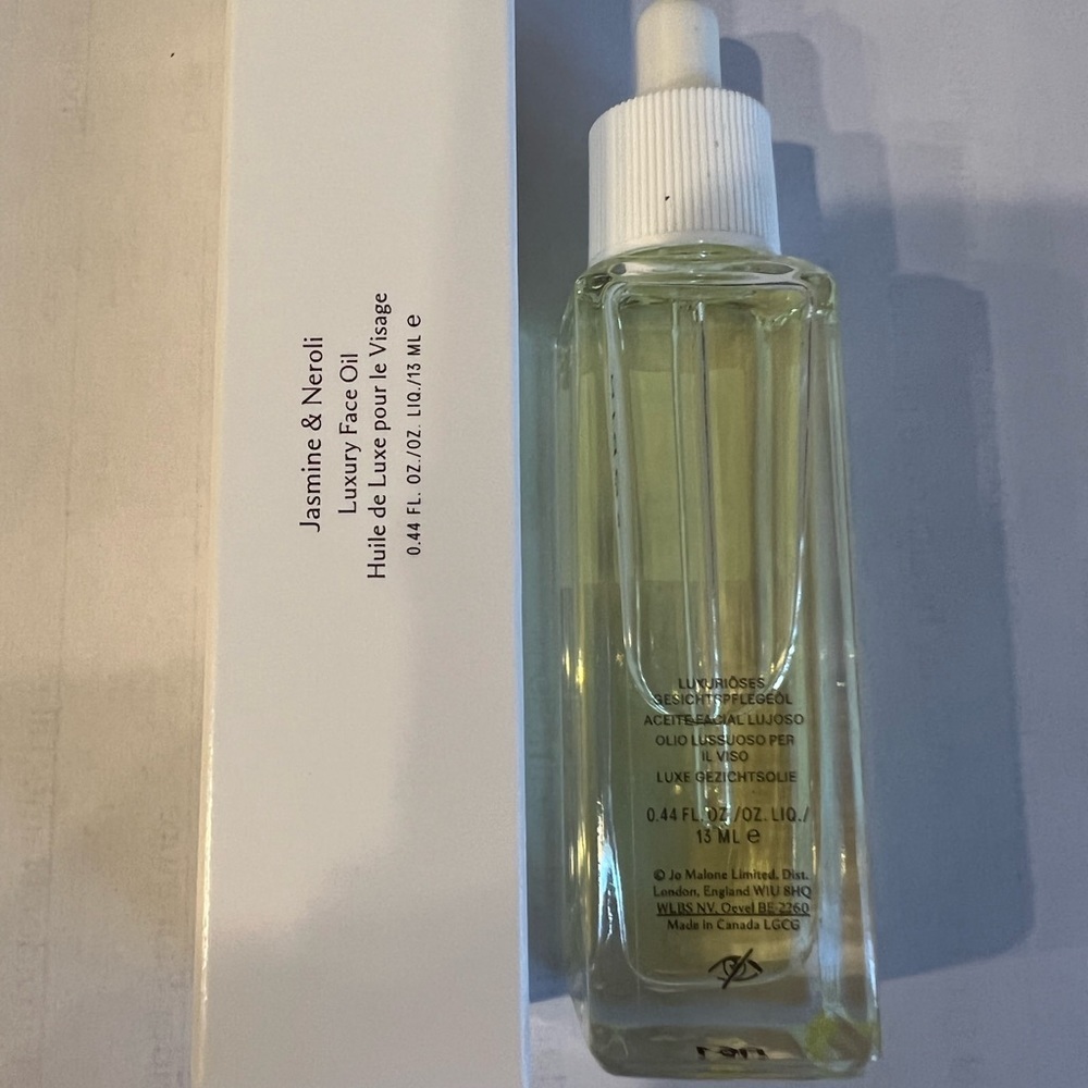 New Jo Malone Jasmine and Neroli facial oil - Picture 3 of 4